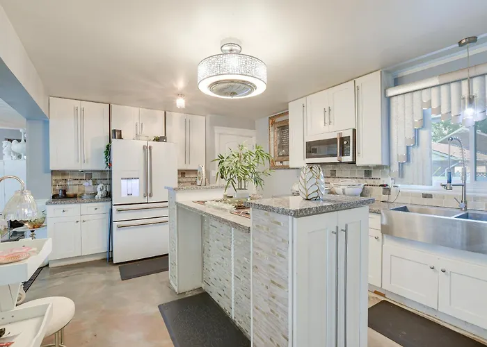 Hébergement de vacances Near Parks & Eats! Elegant Southwest Chicago
